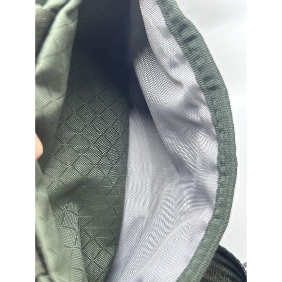 Athleta Army Green Slingbag Crossbody New without Tags - Picture 5 of 9